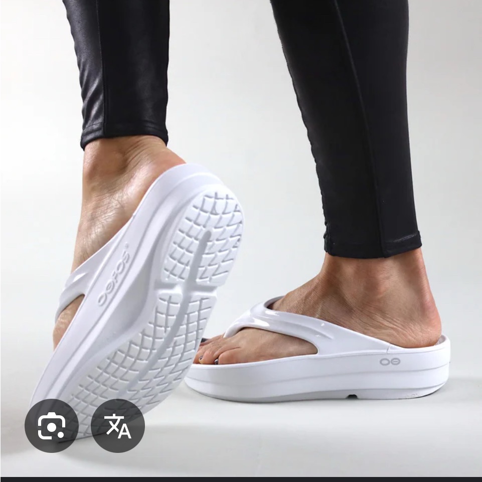 Preowned Skechers Womens White Sandals Preowned Skechers Womens White Sandals